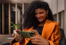 Motorola introduces slimmer Moto X70 Air featuring 50MP dual cameras.