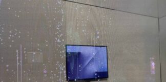 Samsung finally gives us the first glimpse at the new tri-fold smartphone.