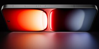 iQOO announces pre-booking offers on iQOO 15 in India ahead of the launch.